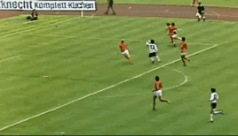 只为生计,成为了德国足球历史最伟大的射手!